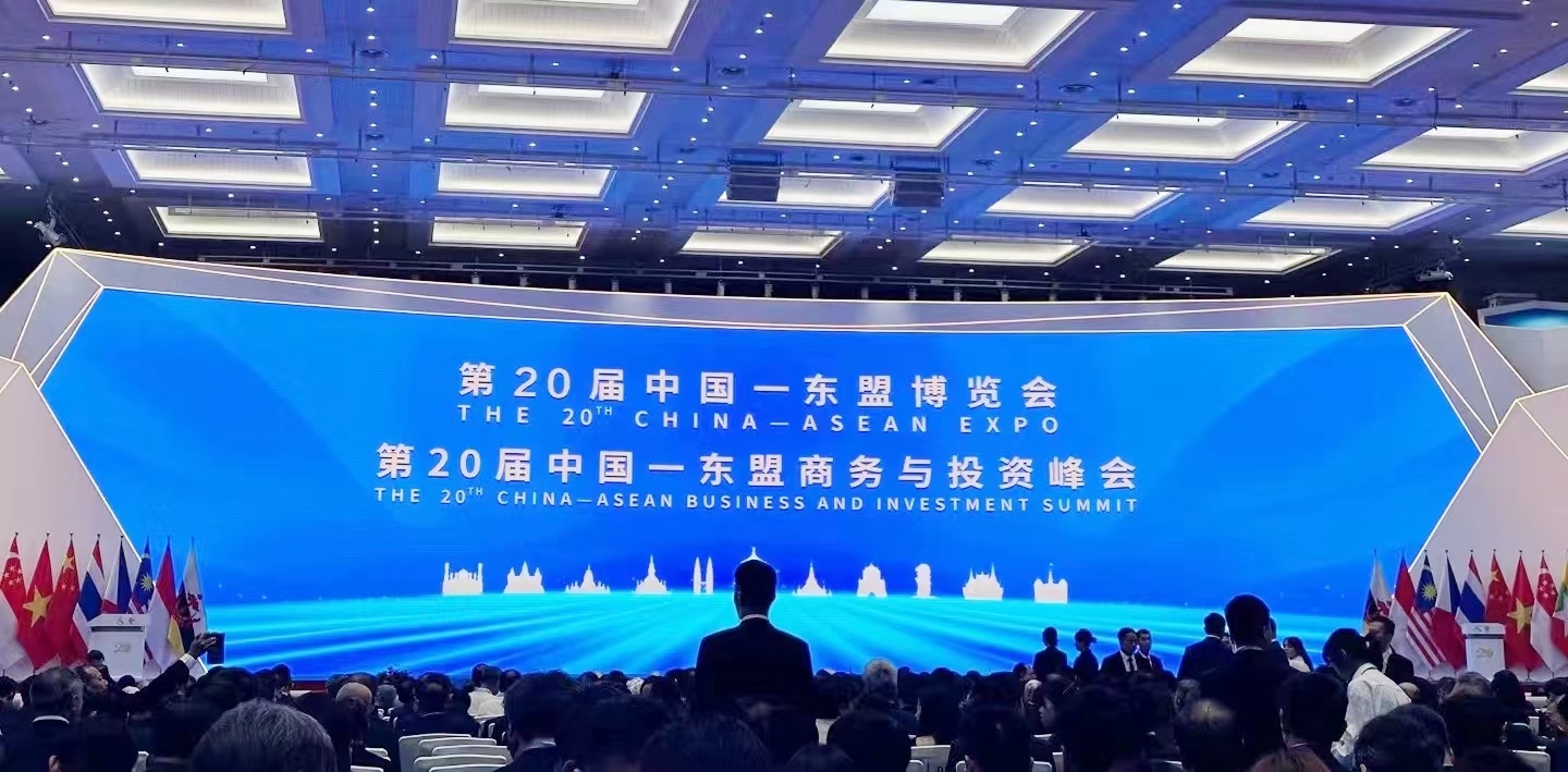 0e85b82532adddea430453d05659c6c.jpg